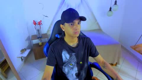 Snapshot of brand_hades chatting on 01/09/26, 12:19 B R A N D online show from 01/09/26, 12:19