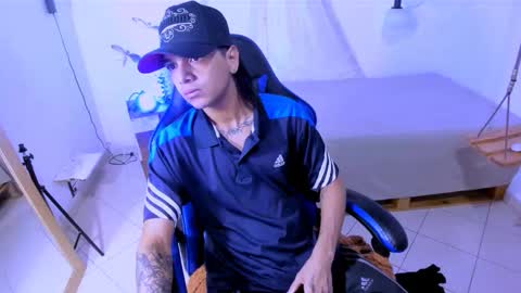 Snapshot of brand_hades chatting on 02/17/26, 06:21 B R A N D online show from 02/17/26, 06:21