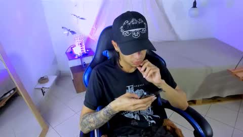 Snapshot of brand_hades chatting on 02/24/26, 03:59 B R A N D online show from 02/24/26, 03:59