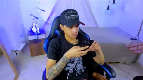 Snapshot of brand_hades chatting on 02/28/26, 02:56 B R A N D online show from 02/28/26, 02:56