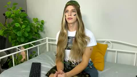 Branda online show from 11/13/25, 01:32