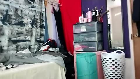 Brandaley online show from 11/24/25, 01:05