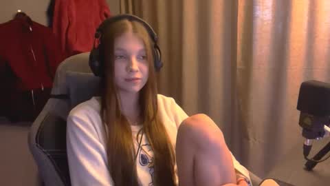 Alice online show from 10/20/25, 01:44