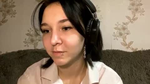 Snapshot of brandevega chatting on 12/14/25, 05:29 Emily online show from 12/14/25, 05:29