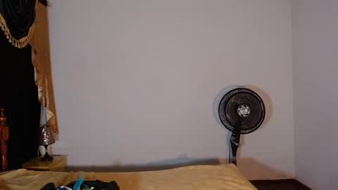 Snapshot of brandi_ross_ chatting on 02/28/25, 09:55 Brandy online show from 02/28/25, 09:55