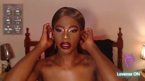 Snapshot of brandi_ross_ chatting on 10/19/25, 12:06 Brandy online show from 10/19/25, 12:06