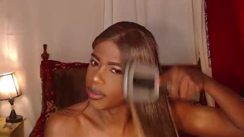 Snapshot of brandi_ross_ chatting on 12/14/25, 01:49 Brandy online show from 12/14/25, 01:49