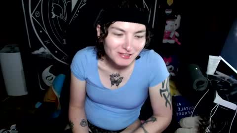 Snapshot of brandiwrld999 chatting on 12/05/24, 06:22 BrandiWRLD999 online show from 12/05/24, 06:22