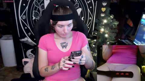 Snapshot of brandiwrld999 chatting on 12/23/24, 06:16 BrandiWRLD999 online show from 12/23/24, 06:16