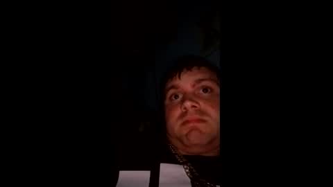 Snapshot of brandon281997 chatting on 02/18/26, 10:11 brandon281997 online show from 02/18/26, 10:11