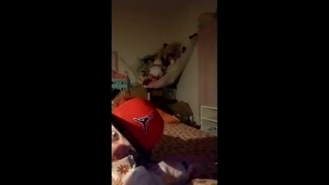 Snapshot of brandon281997 chatting on 02/22/26, 04:57 brandon281997 online show from 02/22/26, 04:57