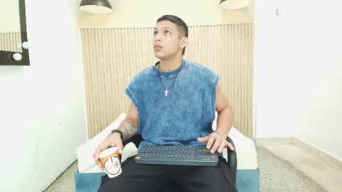 Snapshot of brandon_mercuri chatting on 06/12/26, 12:48 BRANDON online show from 06/12/26, 12:48