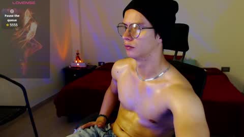Snapshot of brandon_starkk chatting on 04/22/26, 11:06 brandon_starkk online show from 04/22/26, 11:06