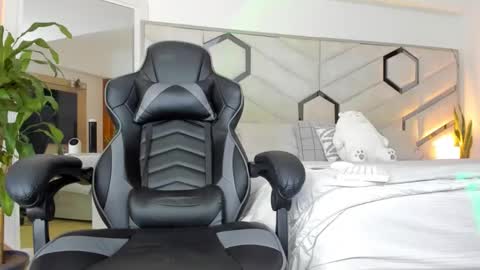 Brandon and Nath online show from 01/23/25, 09:18