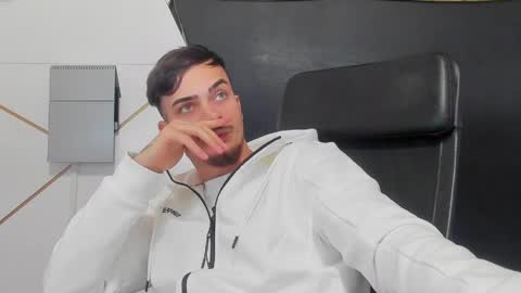 BrandonTateX online show from 04/01/26, 08:04