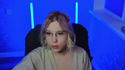 Belle  online show from 01/17/25, 02:18