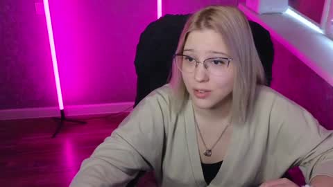 Belle  online show from 01/31/25, 04:58