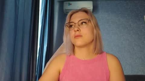 Belle  online show from 11/03/25, 02:24