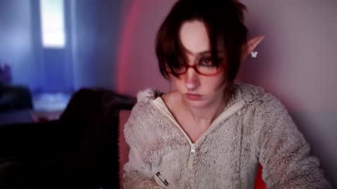 Snapshot of brandy_queen chatting on 11/20/25, 10:48 Aurorabut ur dad just calls me Rory online show from 11/20/25, 10:48