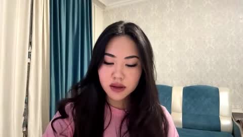 Snapshot of brandysveum chatting on 10/13/25, 04:40 Aypril   online show from 10/13/25, 04:40