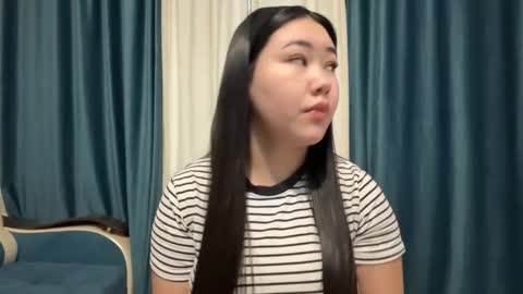 Aypril   online show from 12/15/25, 11:03