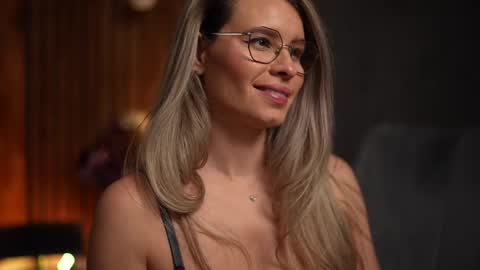 Snapshot of brandywhite chatting on 03/05/25, 07:49 Alex online show from 03/05/25, 07:49