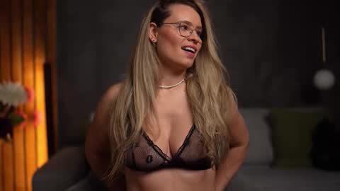 Alex online show from 02/11/26, 05:23