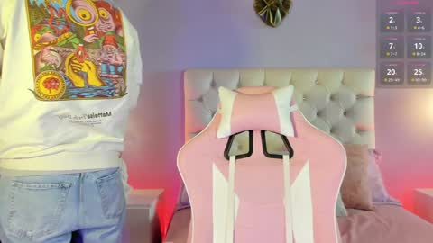   online show from 02/03/25, 12:25