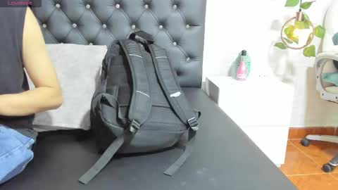   online show from 12/14/25, 10:58