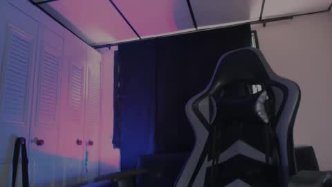 Snapshot of brasi_ chatting on 09/17/25, 05:47 brasi_ online show from 09/17/25, 05:47