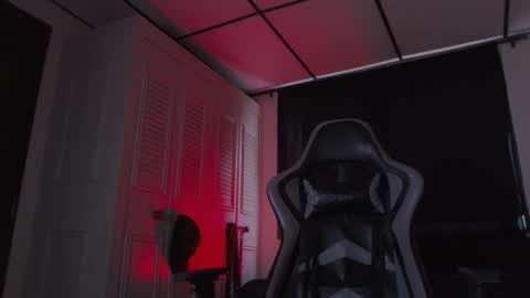 Snapshot of brasi_ chatting on 10/11/25, 05:11 brasi_ online show from 10/11/25, 05:11