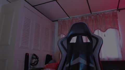 Snapshot of brasi_ chatting on 11/14/25, 06:28 brasi_ online show from 11/14/25, 06:28