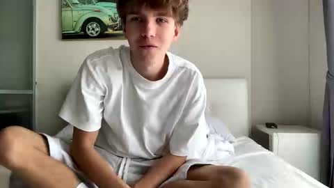 Snapshot of braxiboy chatting on 10/10/25, 08:13 Brax online show from 10/10/25, 08:13