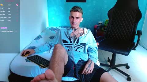 Snapshot of bray_hotboy chatting on 12/07/24, 02:46 Bray Hotboy online show from 12/07/24, 02:46