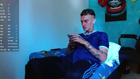 Snapshot of bray_hotboy chatting on 12/15/24, 03:20 Bray Hotboy online show from 12/15/24, 03:20