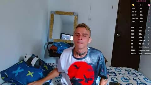 Snapshot of bray_hotboy chatting on 11/15/25, 07:10 Bray Hotboy online show from 11/15/25, 07:10