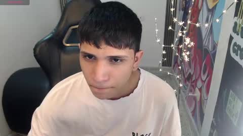 Snapshot of brayan_lopezz chatting on 01/29/25, 12:56 BRAYAN online show from 01/29/25, 12:56