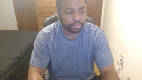 Snapshot of breadw1nnah chatting on 10/27/25, 02:21 Breadw1nnah online show from 10/27/25, 02:21