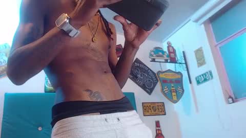 Snapshot of breazer__ chatting on 03/12/25, 06:07 breazer__ online show from 03/12/25, 06:07