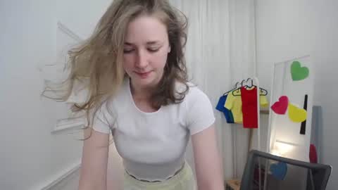 Snapshot of bree_sky chatting on 06/26/26, 11:14 Bree online show from 06/26/26, 11:14
