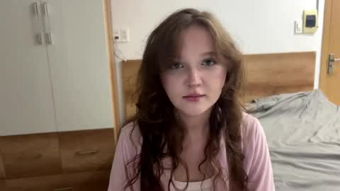 Viola online show from 06/07/26, 07:06