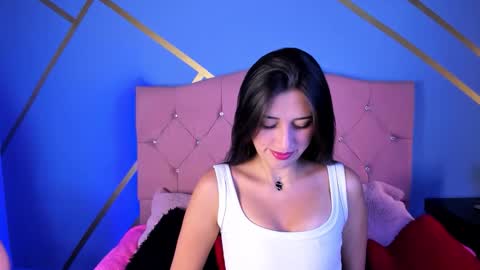 Brenda moris online show from 11/18/25, 09:41