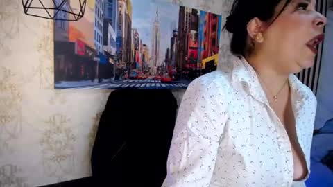 Snapshot of brenda_levine chatting on 07/29/26, 11:52 Brenda online show from 07/29/26, 11:52