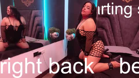 Snapshot of brenda_maz chatting on 02/17/25, 05:53 Brenda  online show from 02/17/25, 05:53