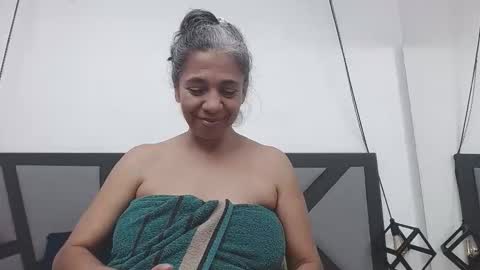 BRENDA VELASQUEZ online show from 03/08/26, 02:54