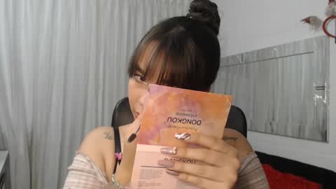 Snapshot of brendaasmith1 chatting on 01/05/25, 03:00 Brenda online show from 01/05/25, 03:00