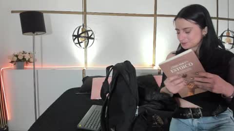 MeganBeaked online show from 09/25/25, 11:36