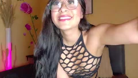 Snapshot of brendarojas_ chatting on 06/24/26, 05:34 Brenda online show from 06/24/26, 05:34
