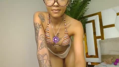 Snapshot of brennan007 chatting on 01/29/25, 06:28 brennan online show from 01/29/25, 06:28