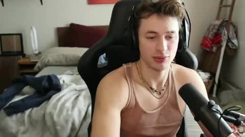 Snapshot of brentonverde chatting on 12/07/24, 04:47 brentonverde online show from 12/07/24, 04:47